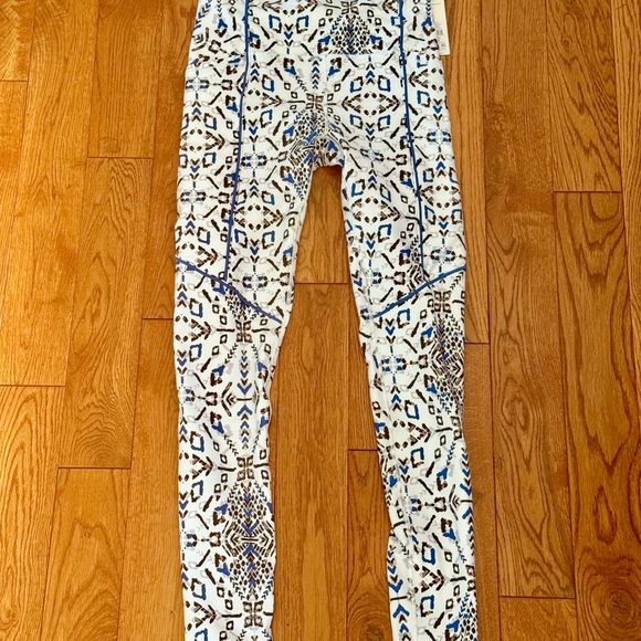 CALIA by Carrie Underwood Blue and Black Patterned Leggings - Picture 2 of 8
